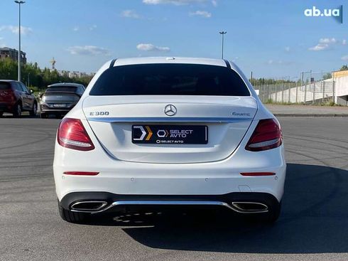 Mercedes-Benz E-Класс 2017 - фото 3