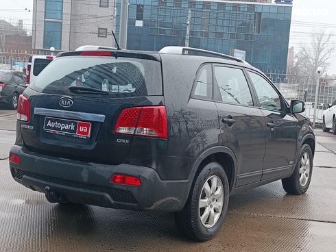 Kia Sorento 2011 черный - фото 7