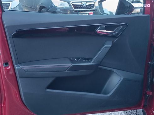 SEAT Arona 2018 красный - фото 19