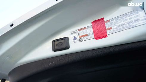Toyota RAV4 2017 - фото 11