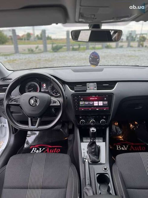 Skoda Octavia 2017 - фото 11