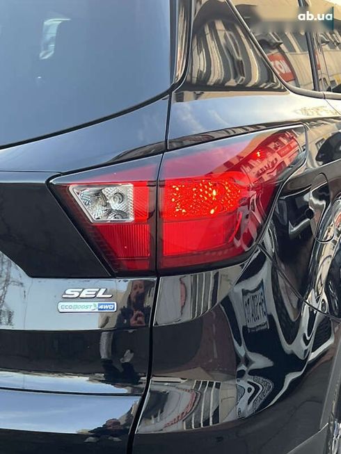Ford Escape 2018 - фото 11