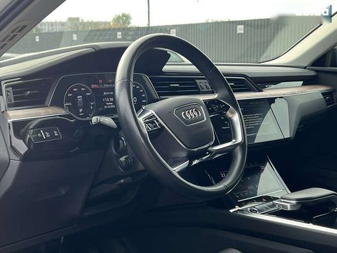 Audi E-Tron 2022 - фото 27
