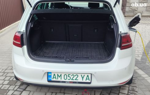 Volkswagen e-Golf 2015 - фото 16