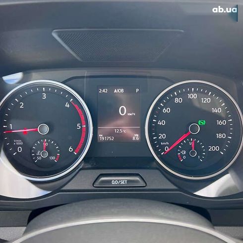 Volkswagen Crafter 2020 - фото 26