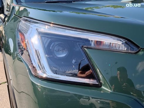 Subaru Forester 2023 зеленый - фото 7