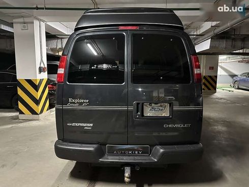 Chevrolet Express 2004 - фото 11