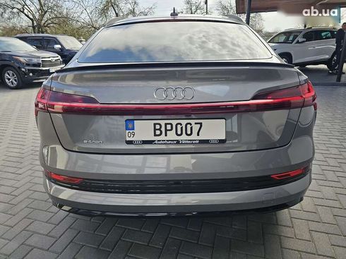 Audi E-Tron 2021 - фото 7