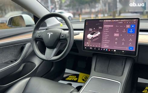 Tesla Model 3 2022 - фото 16
