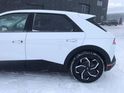 Hyundai Ioniq 2022 белый - фото 13