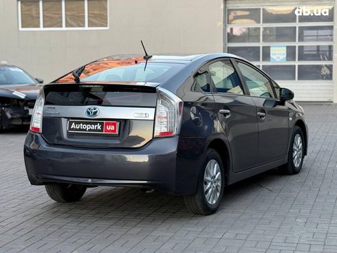 Toyota Prius 2014 серый - фото 9