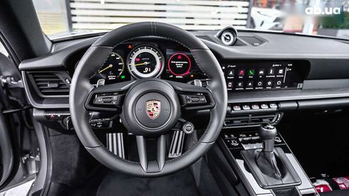 Porsche 911 2023 - фото 9