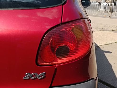 Peugeot 206 2007 красный - фото 7