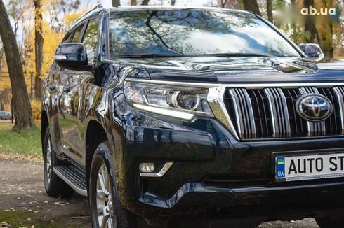 Toyota Land Cruiser Prado 2017 - фото 20