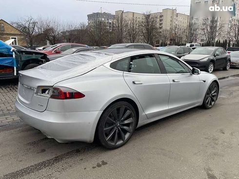 Tesla Model S 2017 - фото 4