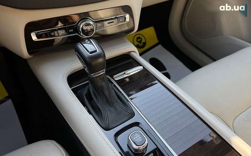 Volvo XC90 2018 - фото 12