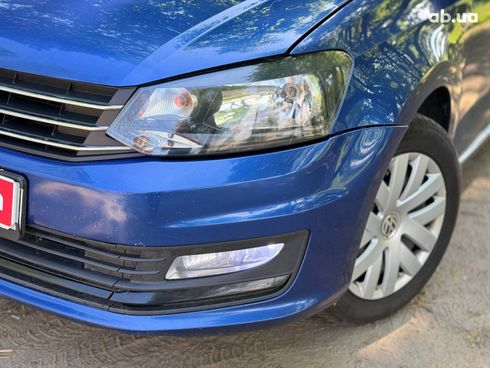 Volkswagen Polo 2018 синий - фото 23