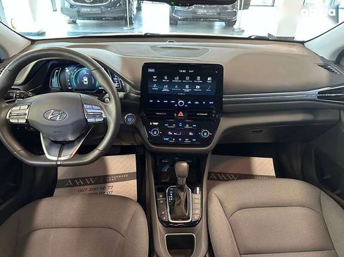 Hyundai Ioniq 2020 - фото 16