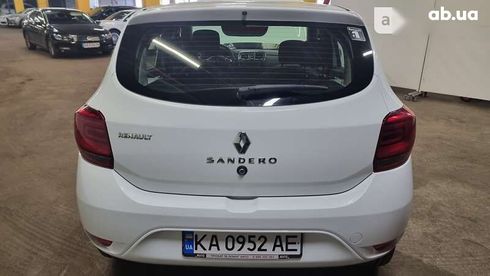 Renault Sandero 2020 - фото 13