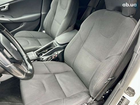 Volvo V40 2013 - фото 18