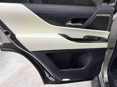 Lexus LX 2022 - фото 24