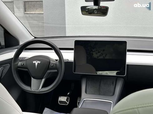 Tesla Model Y 2023 - фото 17