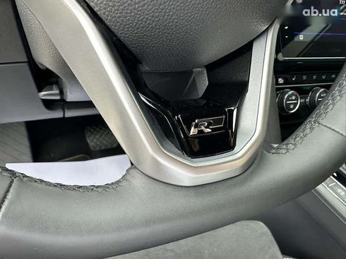 Volkswagen Passat 2020 - фото 18