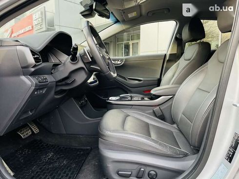 Hyundai Ioniq 2020 - фото 16