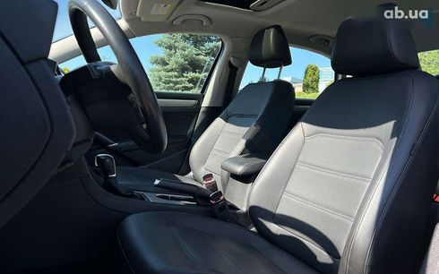 Volkswagen Passat 2020 - фото 18