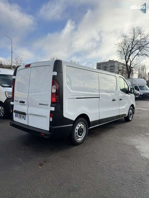 Renault Trafic 2021 - фото 10