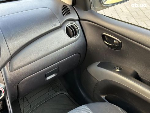 Hyundai i10 2009 желтый - фото 33