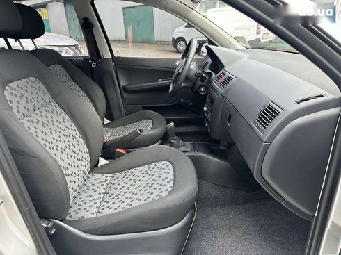 Skoda Fabia 2006 - фото 22