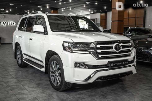 Toyota Land Cruiser 2017 - фото 4