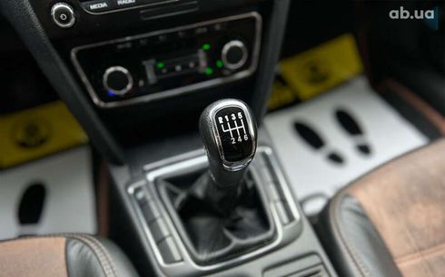 Skoda Superb 2012 - фото 14