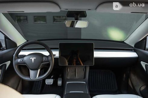 Tesla Model Y 2021 - фото 13