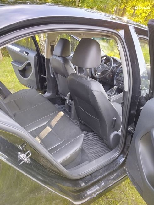 Volkswagen Jetta 2013 черный - фото 16