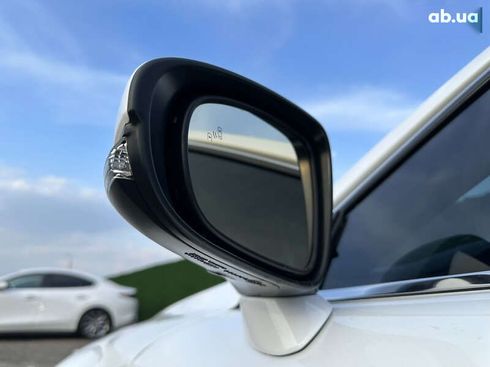 Lexus IS 2019 - фото 29