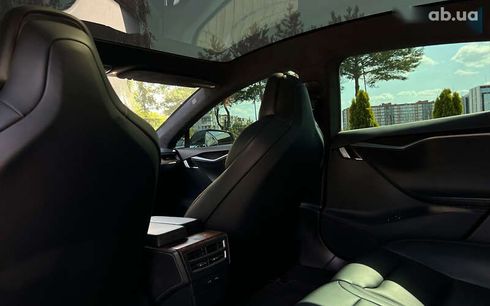 Tesla Model S 2019 - фото 11