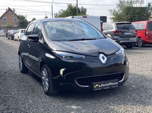 Renault Zoe 2015 - фото 24