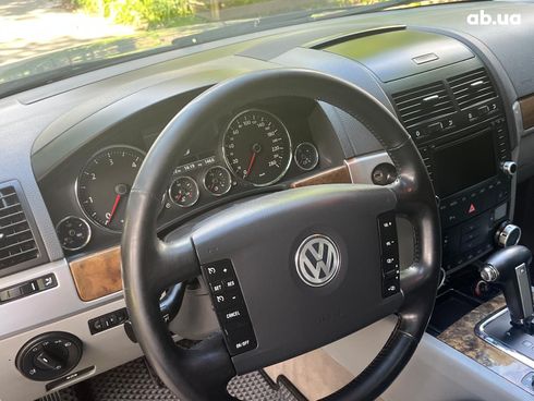 Volkswagen Touareg 2007 серый - фото 31