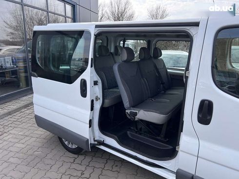 Opel Vivaro 2012 - фото 23