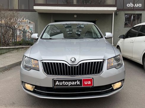 Skoda Superb 2014 серый - фото 15