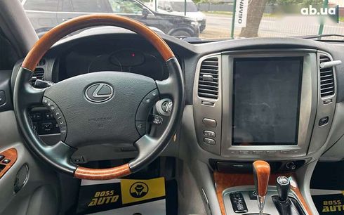 Lexus LX 2005 - фото 17