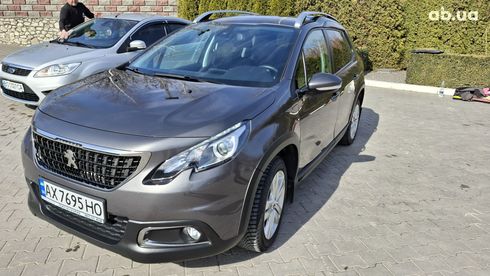 Peugeot 2008 2019 серый - фото 3