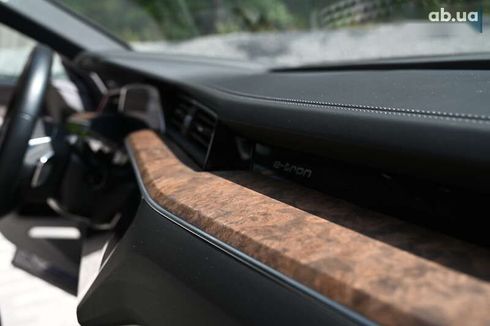 Audi E-Tron 2022 - фото 17