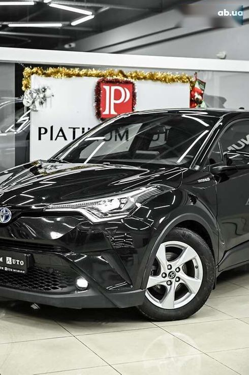 Toyota C-HR 2018 - фото 8