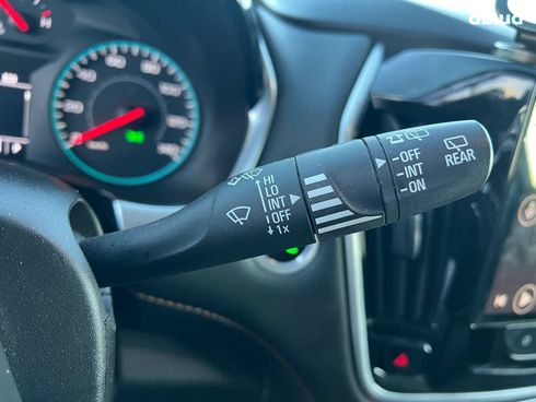 Chevrolet Traverse 2017 серый - фото 25