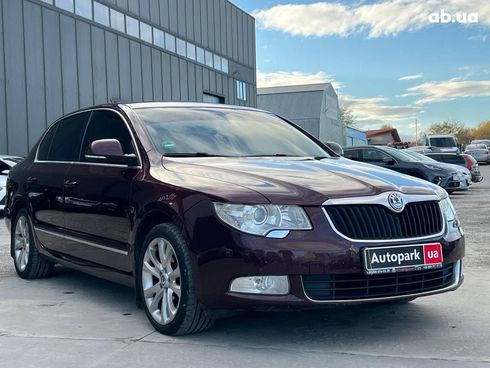 Skoda Superb 2008 красный - фото 3