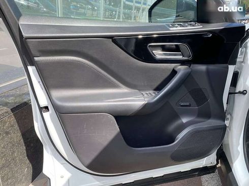 Jaguar F-Pace 2017 - фото 15