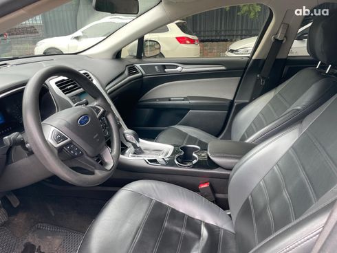 Ford Fusion 2016 белый - фото 26